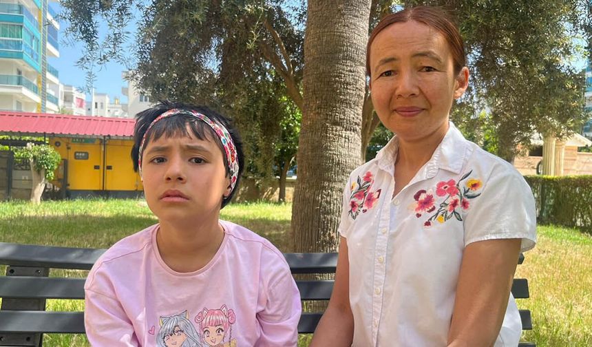 2,5 yaşına kadar konuşup bir anda sustu: 10 yaşındaki kızı için yardım bekliyor