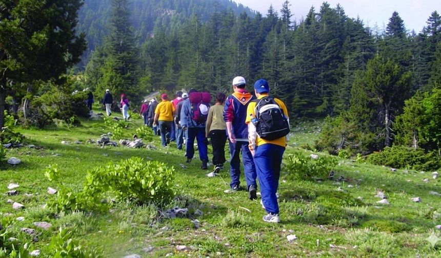 Andırın Kargaçayırı’nda doğa yürüyüşü ve foto safari!