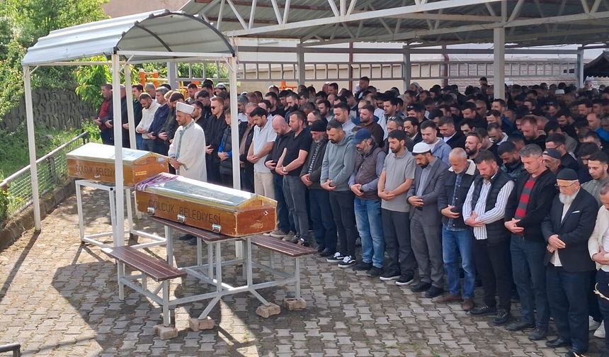 Bayram ziyareti acı bitti! Anne ve oğlu yan yana defnedildi