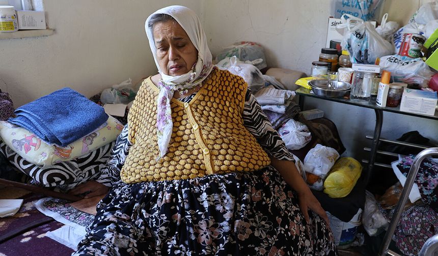 Her geçen gün karnı büyüyen çaresiz kadın 170 kiloya ulaştı