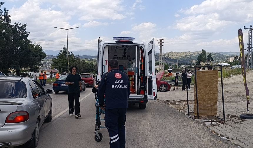 Kahramanmaraş Batı Çevre Yolu'nda trafik kazası: 1 kişi yaralandı