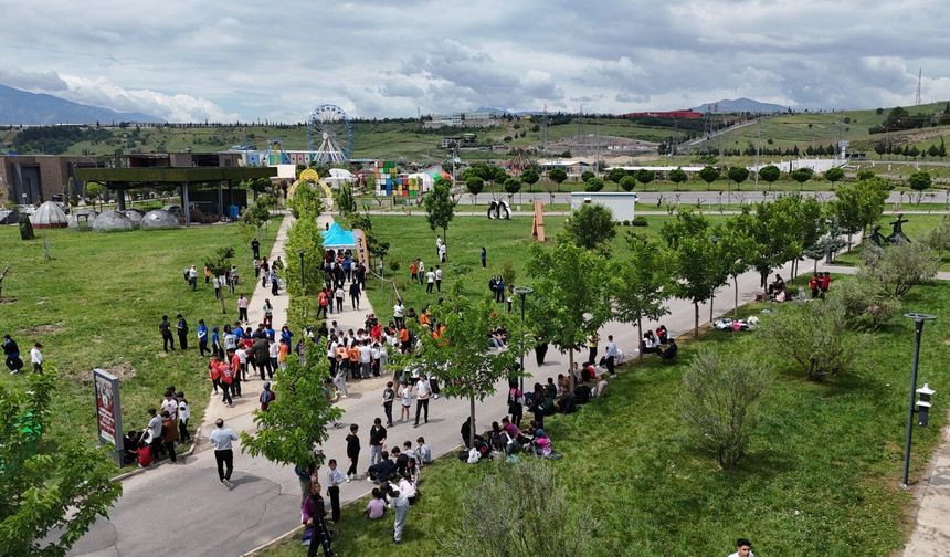 Kahramanmaraş Expo Alanı’nda 532 Öğrencinin Katıldığı Oryantiring Yarışması Düzenlendi
