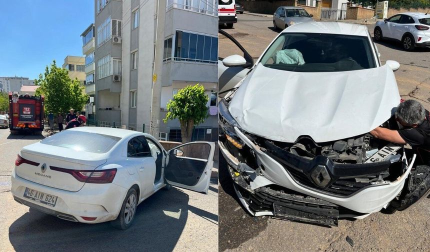 Kahramanmaraş Onikişubat’ta İki Araç Çarpıştı
