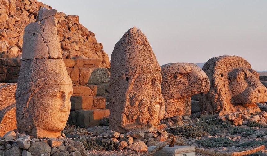 Kahramanmaraşlı öğretmenler Nemrut Dağı'na gidiyor