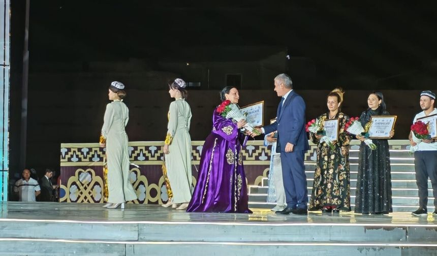 Kahramanmaraşlı Sim Sırma Ustası Özbekistan’da Dünya Birincisi Oldu