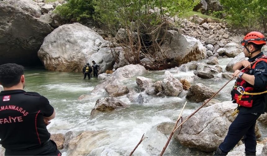 Kahramanmaraş'ta balık tutarken nehre düşen kişi aranıyor