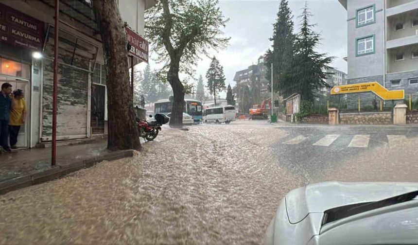 Kahramanmaraş’ta sağanak yağış geliyor, sıcaklıklar düşecek