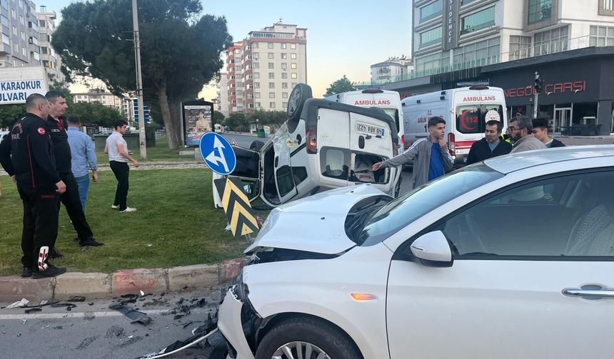Kahramanmaraş’ta Takla Atan Araç Kazası: 3 Kişi Yaralandı