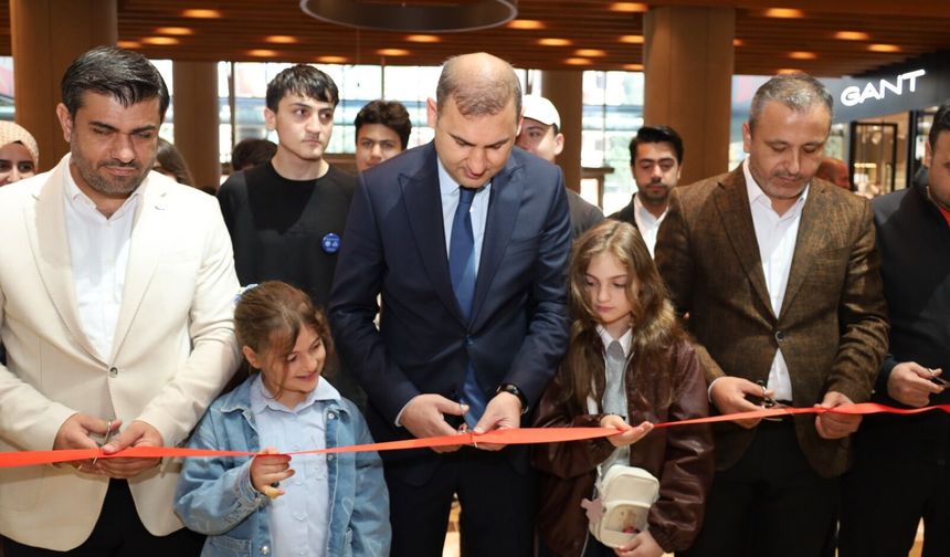 Kahramanmaraş’ta Tezhip Sergisi Piazza AVM’de Açıldı