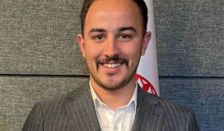 Kendini HSK Özel Kalemi Olarak Tanıtan Furkan Devecioğlu Kimdir?