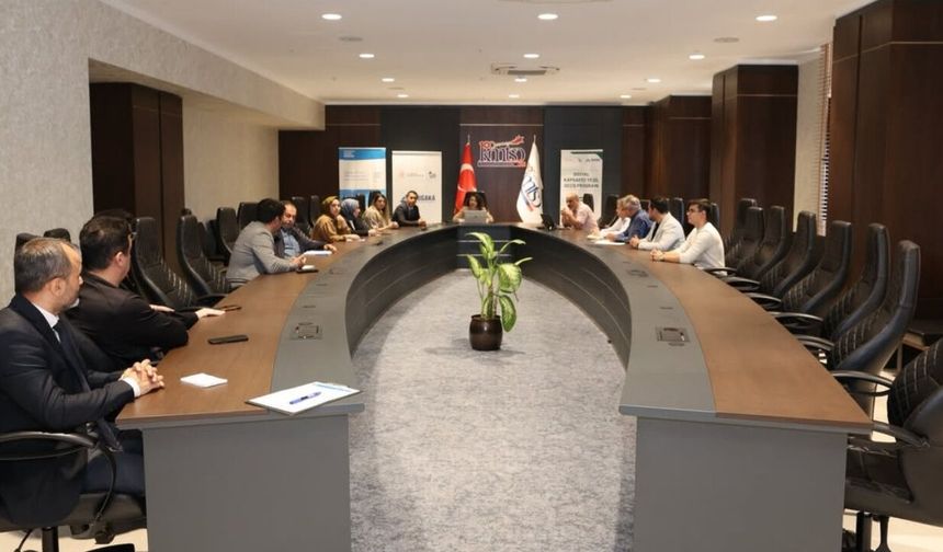 KMTSO sanayiciye yeşil dönüşüm yol haritasını sundu