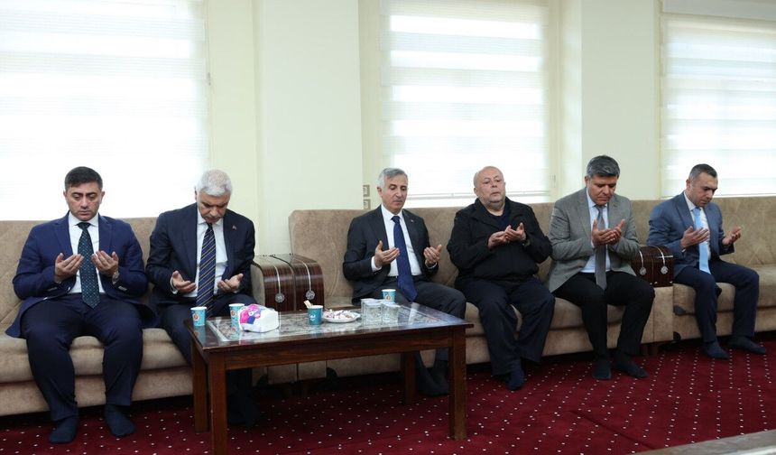 Vali Ünlüer'den taziye ziyareti! Bilal Kahraman dualarla anıldı