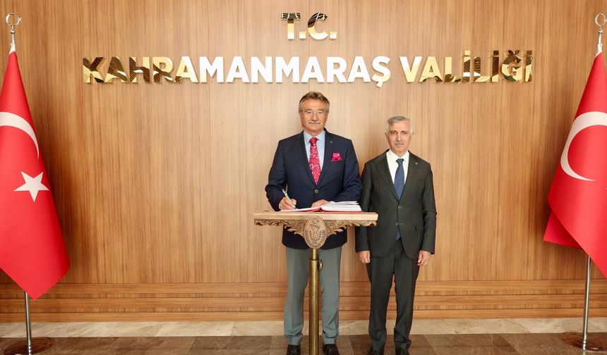 Eski Bakan Kürşad Tüzmen Kahramanmaraş’ta