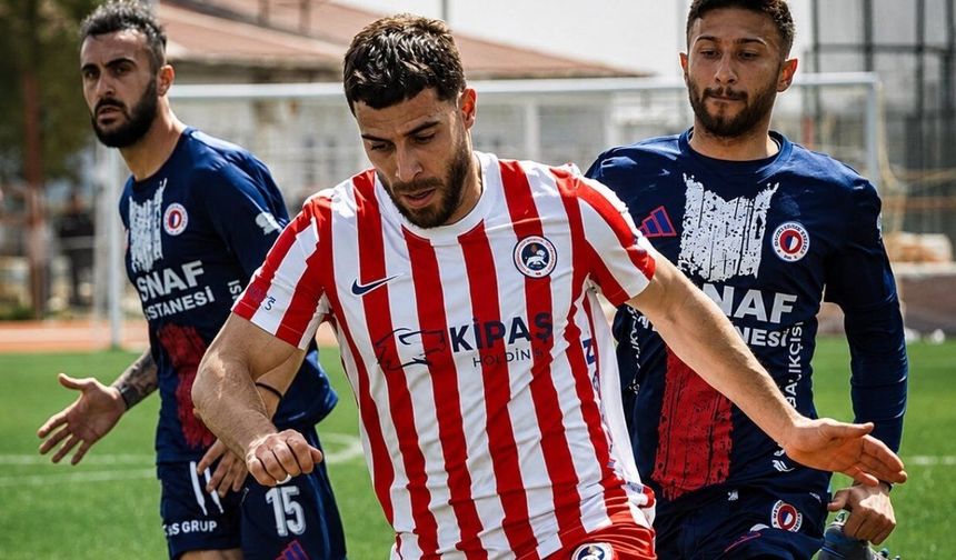 Kahramanmaraş İstiklalspor'un gol kralı Kemal Rüzgar Elazığspor ile anlaştı