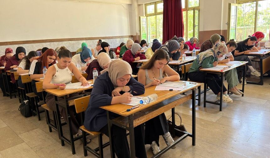 Kahramanmaraş'ta 5 bin gence KPSS provası