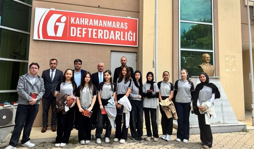 Kahramanmaraş'ta öğrenciler protokol ile kitapları konuştu