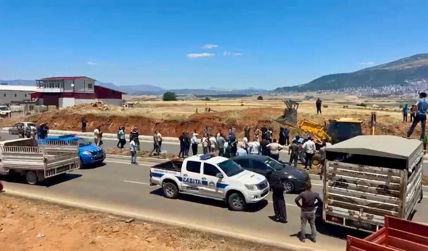 Kahramanmaraş’ta ortalık karıştı: Vatandaşlar yolu trafiğe kapattı