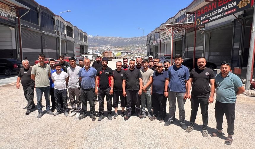 Kahramanmaraş’ta Sanayi Sitesi Alarm Veriyor: Toz ve Çamur Hayatı Felç Etti
