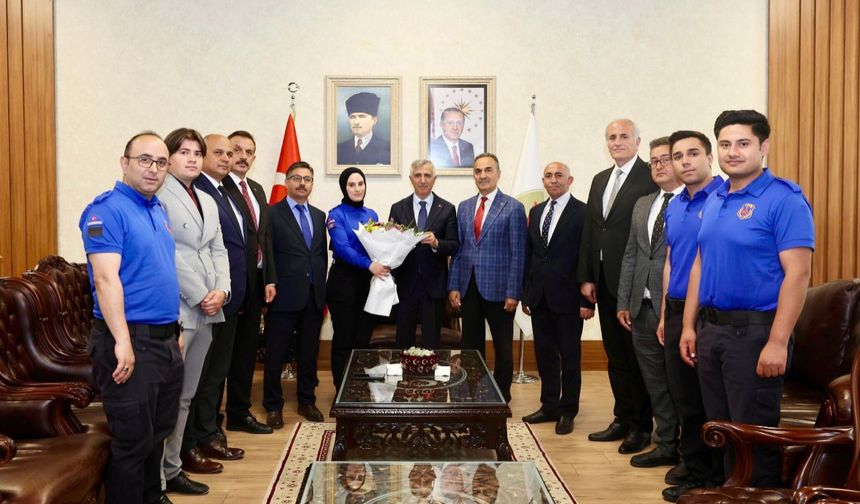 Vali Ünlüer'den ceza infaz personeline anlamlı kabul