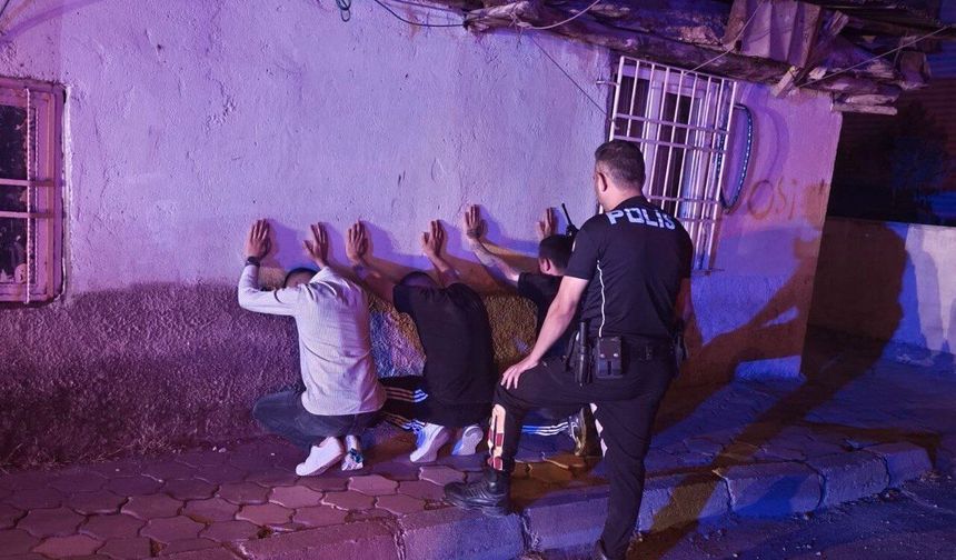 Kahramanmaraş'ta denetimde ruhsatsız silahlar ele geçirildi
