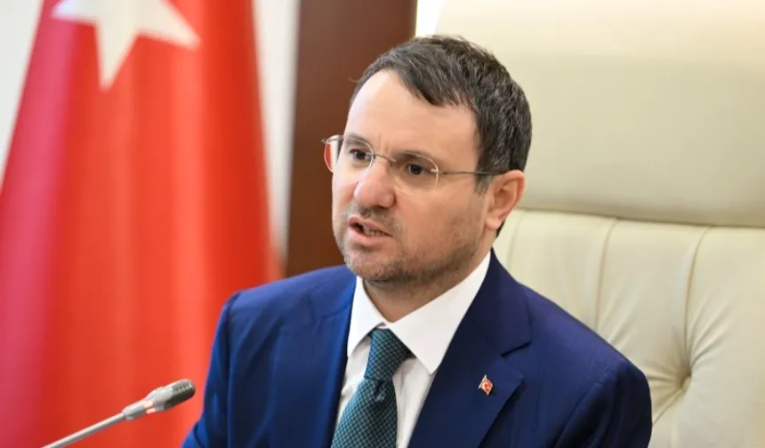 Adalet Bakanı Akın Gürlek manevi tazminat gelirini Türk Kızılay'a bağışladı