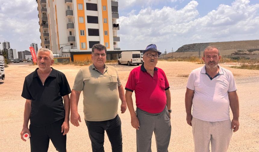 Adana’da çöp krizi büyüyor vatandaşlar yaşamdan bezdi!