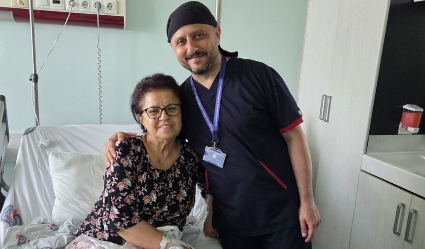 Kahramanmaraş'ta duygulandıran hikâye! Eski öğrencisi öğretmenine şifa oldu