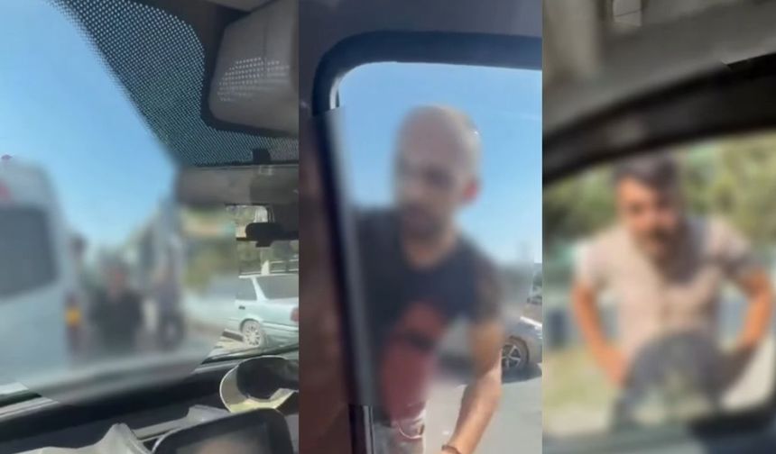 Kahramanmaraş'ta Trafikte Önünü Kestikleri Aracın Kapısına Dayandılar!