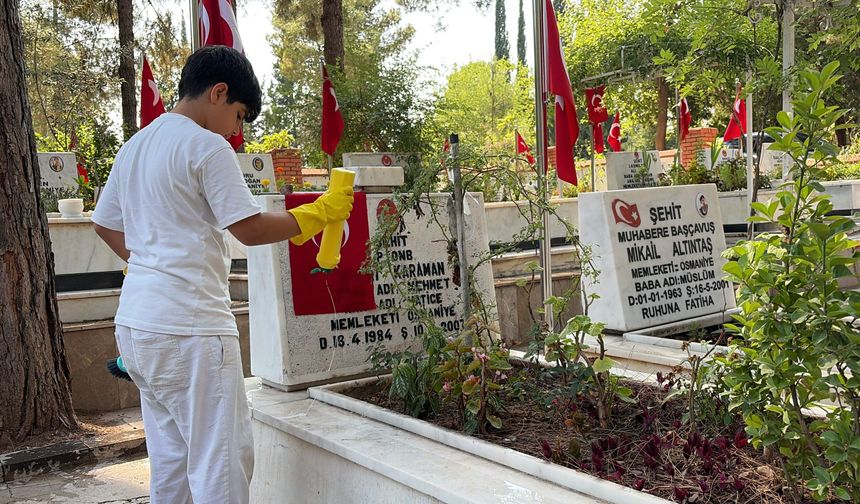 Kahramanmaraş'taki Olaylardan Sonra Oyuncaklarını Satıp İyilik Hareketi Başlattı