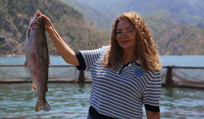 Kahramanmaraş'tan Rize'ye, oradan dünya pazarına! Yıllık 500 tonluk somon