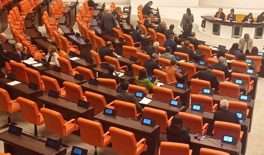 Partilerin yeni yerleri belli oldu! TBMM'de oturma düzeni değişti
