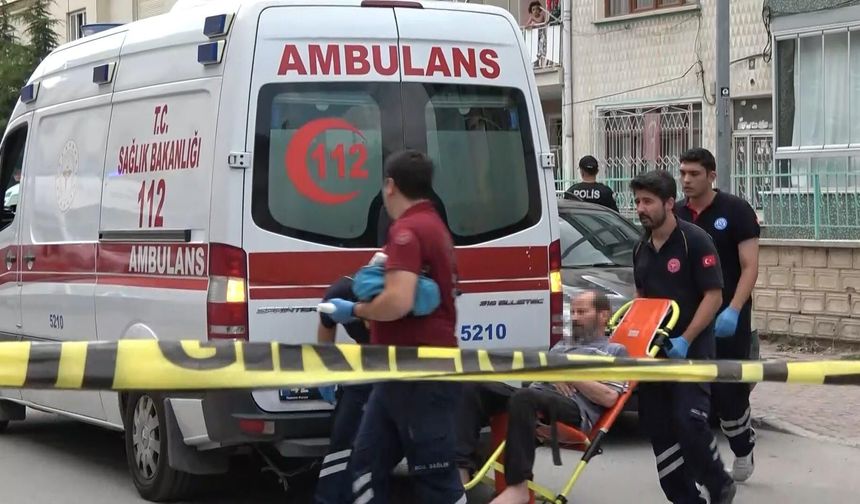 Üvey annesi ve kız kardeşini öld*rdü