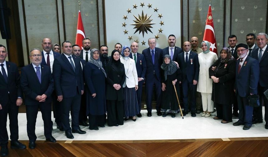 Cumhurbaşkanı Erdoğan, şehit ailelerini kabul etti