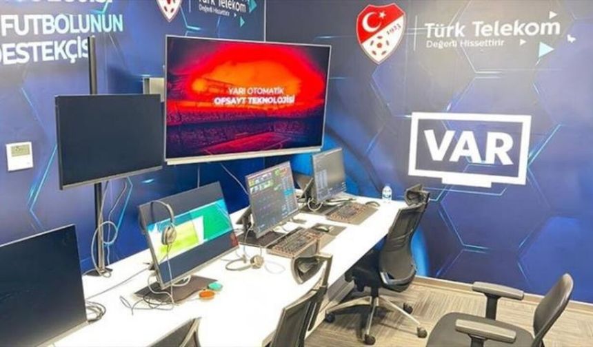 Galatasaray Çorum FK Maçı VAR Hakemi Yabancı Mı Türk Mü?