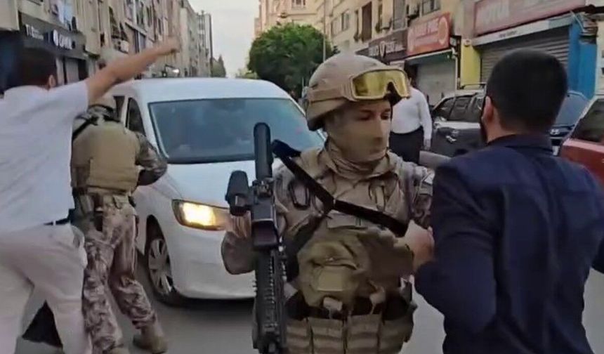 Kuytul çifti gözaltına alınırken gerilim yaşandı: Polis aracının önüne yattılar