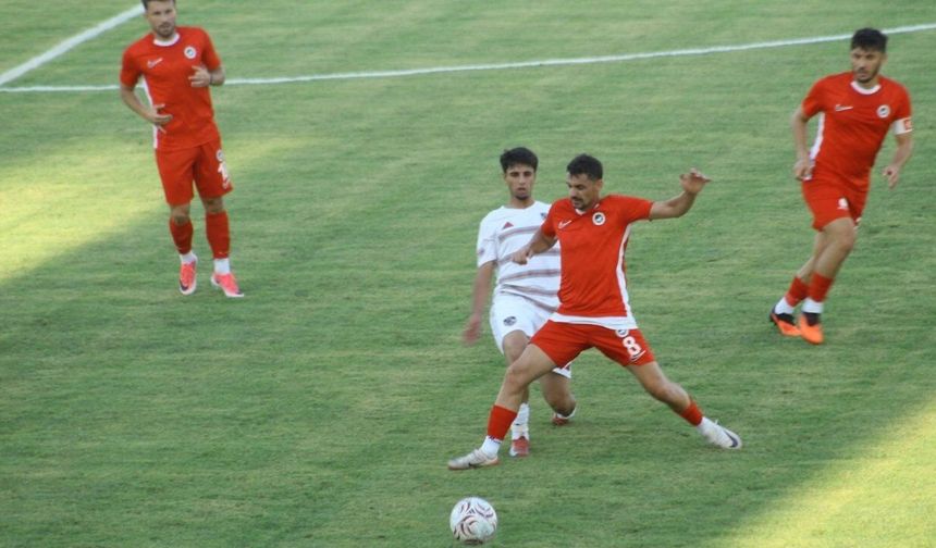 Kahramanmaraş İstiklalspor hazırlık maçında Gaziantep FK U19'u yendi