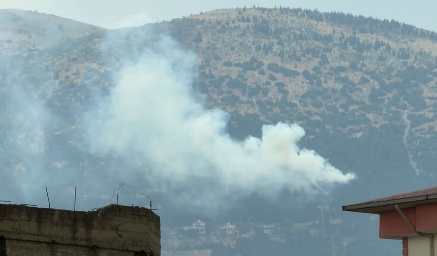 Kahramanmaraş’ta Ahır Dağı’ndan dumanlar yükseliyor! Yıldırım düştü