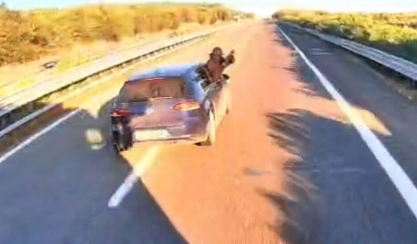 Türk TIR'ı, İtalya'da maskeli ve silahlı 4 kişi tarafından gasbedildi