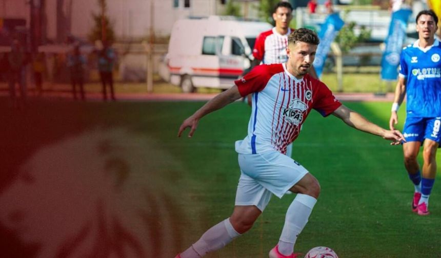 İstiklalspor - Beyoğlu Yeni Çarşıspor maçında ilk yarı sonucu