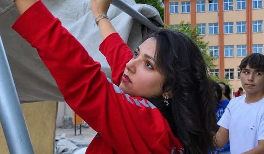 Kahramanmaraş depreminde 2 arkadaşını kaybetti, gönüllü arama kurtarma personeli oldu