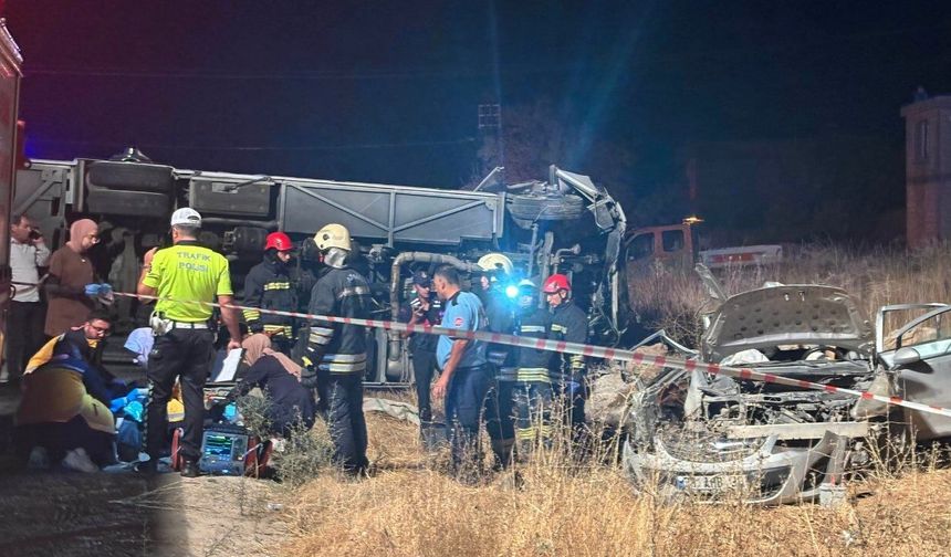 Kahramanmaraş sınırındaki kazada bilanço 5 ölü 13 yaralı