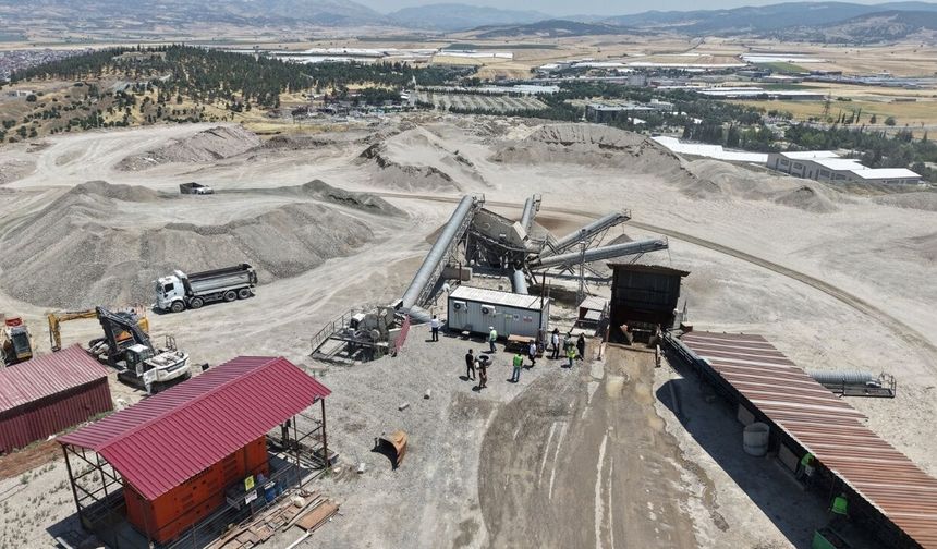 Kahramanmaraş’ta 200 Bin Metreküp Enkaz Dönüştürüldü