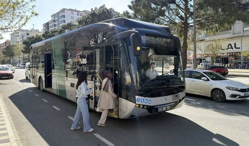 Kahramanmaraş’ta üniversite öğrencilerine ücretsiz ulaşım desteği