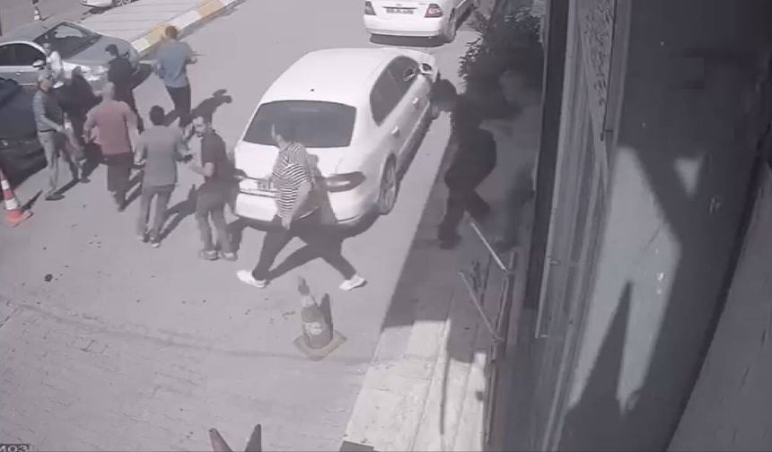 Kahramanmaraş’ta da hissedilen 5,4'lük deprem anı kamerada