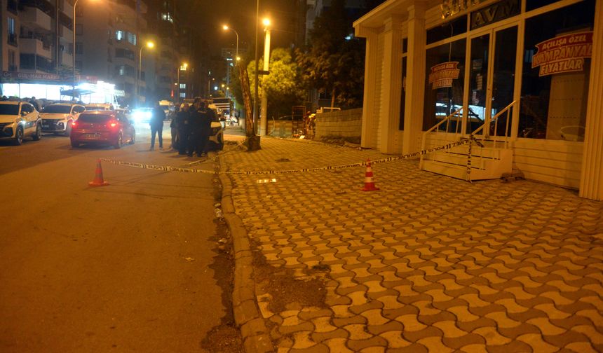 Kahramanmaraş'ta Sokak Ortasında Silahlı Saldırı: 2 Yaralı