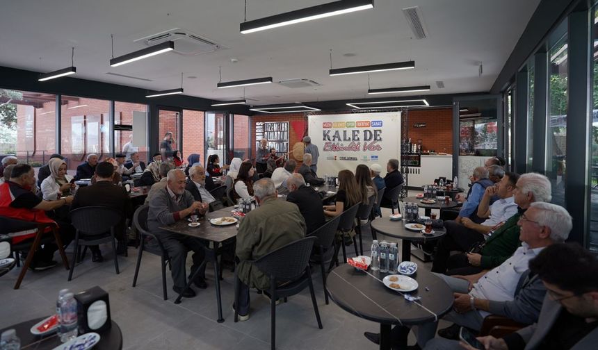 Kahramanmaraş Kalesi’nde huzurevi sakinleri türkülerle buluştu