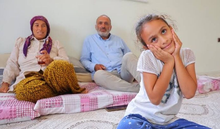 Kahramanmaraş’ta Depremzede Aile Köy Evine Kavuştu