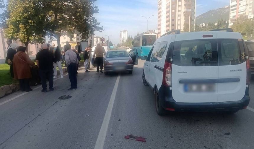 Kahramanmaraş'ta kalp krizi geçiren sürücü zincirleme kazaya neden oldu