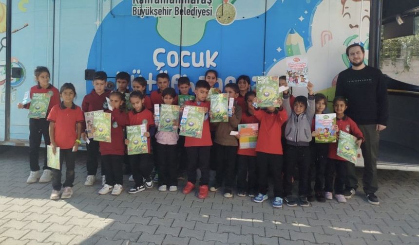 Kahramanmaraş'ta kitaplar 3 ilçede çocuklara ulaştı!