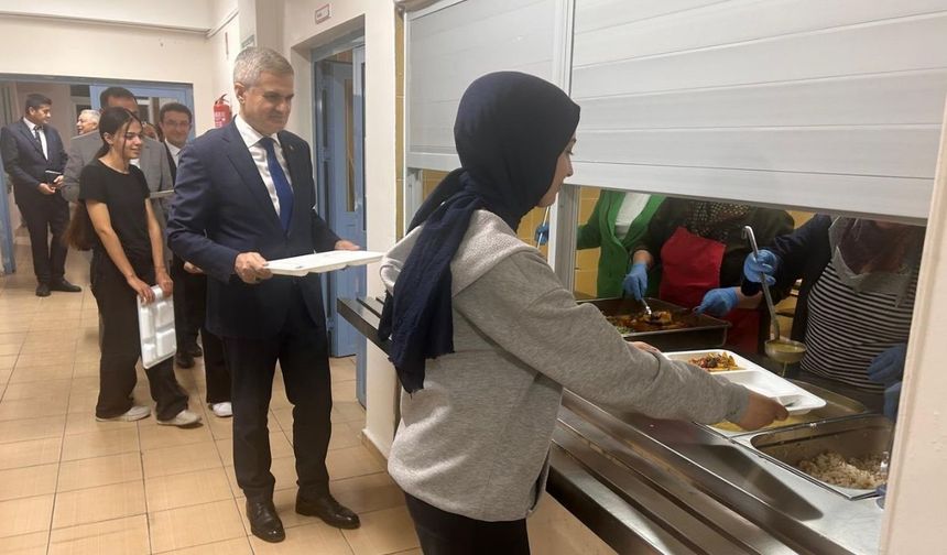 Kahramanmaraş’ta kız öğrenci pansiyonuna üst düzey ziyaret